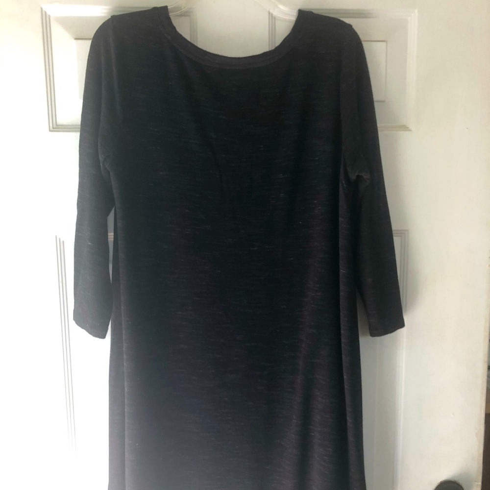Black stretchy dress by Lila Rose w white pattern